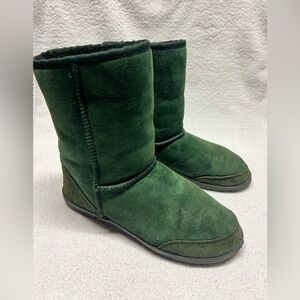 Original UGG Australia Forest Green Suede Winter Boots Women’s Sz US 8 / EUR 38
